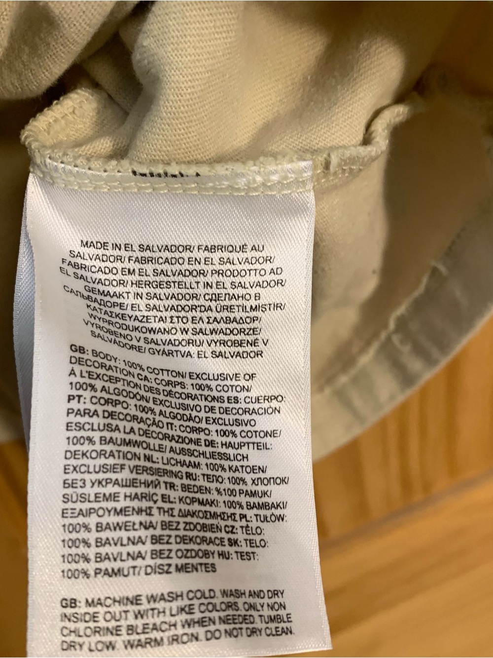 The North Face Men’s XXL Glitched Logo Tee Orange/Black Front Small Logo on Back - Picture 6 of 11